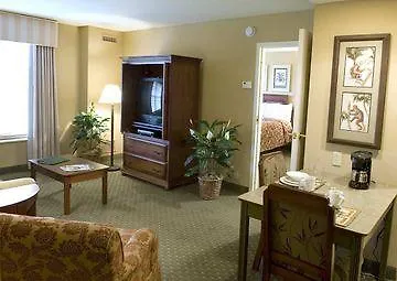Hotel Staybridge Airport By Ihg 3*