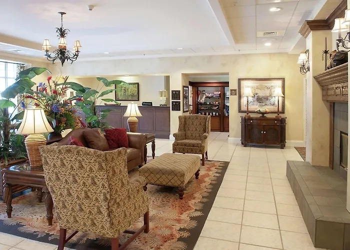 Staybridge Airport By Ihg Hotel