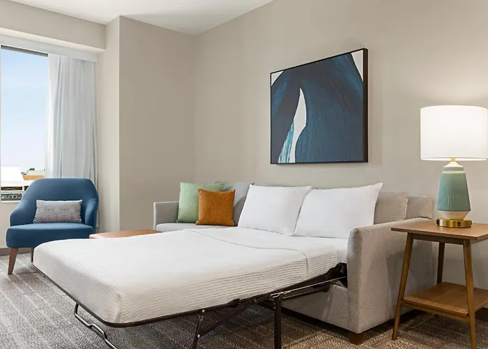 Staybridge Airport By Ihg Hotel 3*