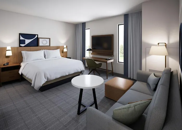 Staybridge Airport By Ihg Hotel