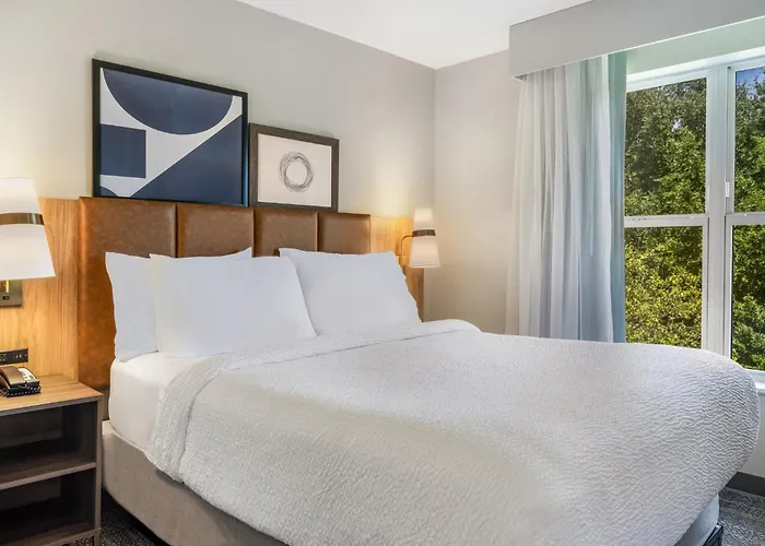 Staybridge Airport By Ihg Pensacola