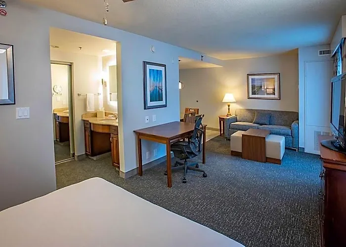 Staybridge Airport By Ihg Hotel