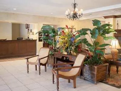 Staybridge Airport By Ihg Hotel 3*